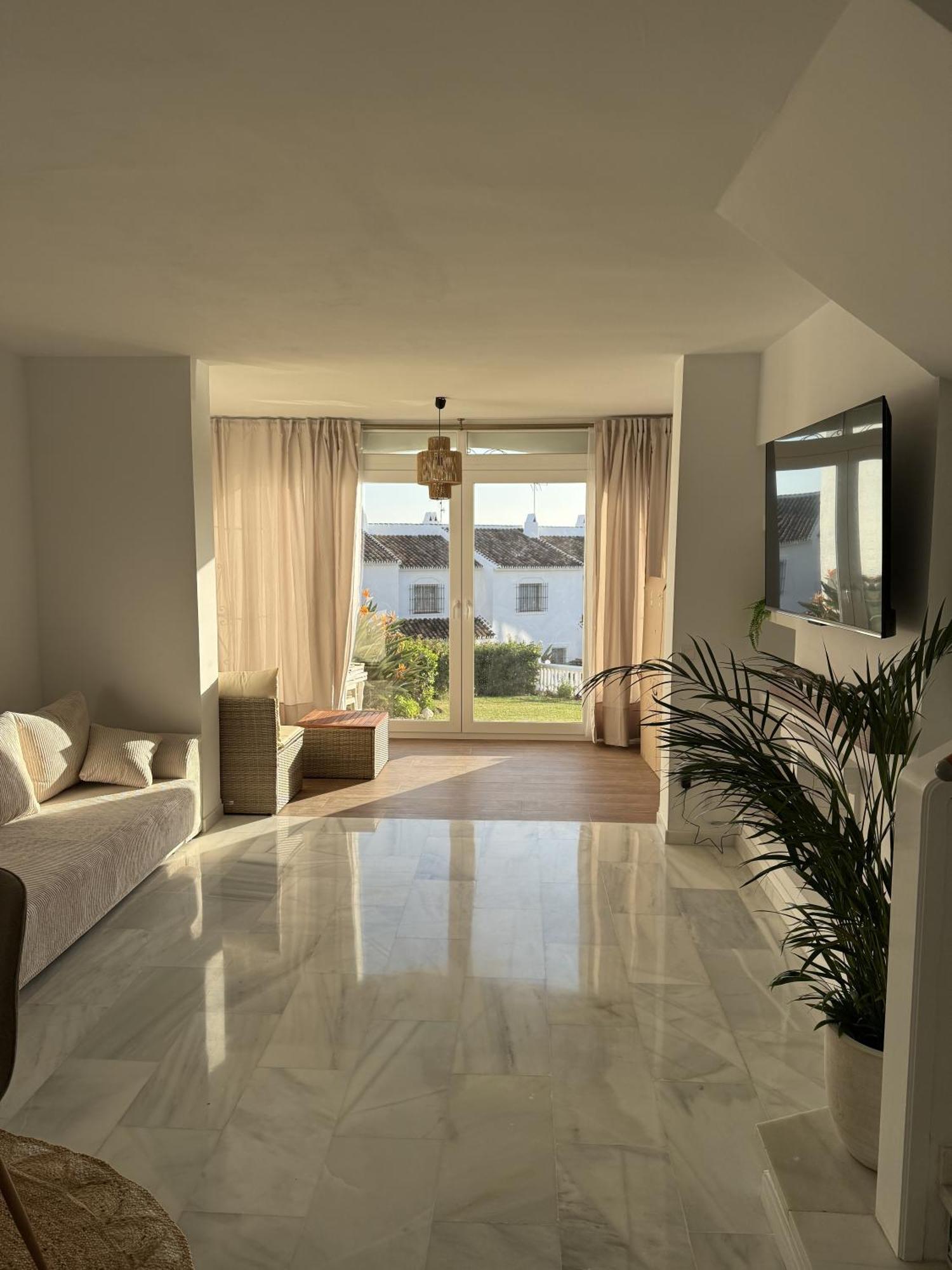 Stunning Chalet In Mijas-Costa Near Beach! Villa Eksteriør billede